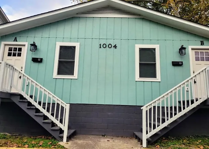 Renovated 2 Bed Walltown Home Walk To Duke! B