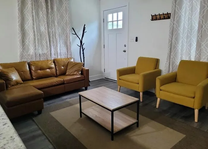 Renovated 2 Bed Walltown Home Walk To Duke! B