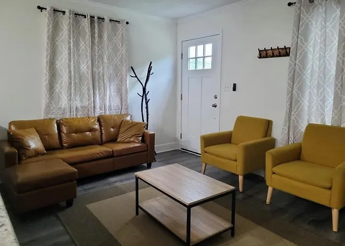 Renovated 2 Bed Walltown Home Walk To Duke! B